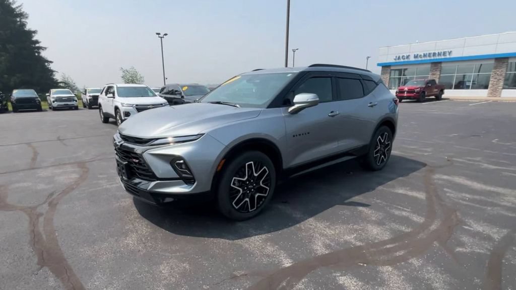 Certified 2025 Chevrolet Blazer RS w/ Driver Confidence II Package AWD/4WD image 4