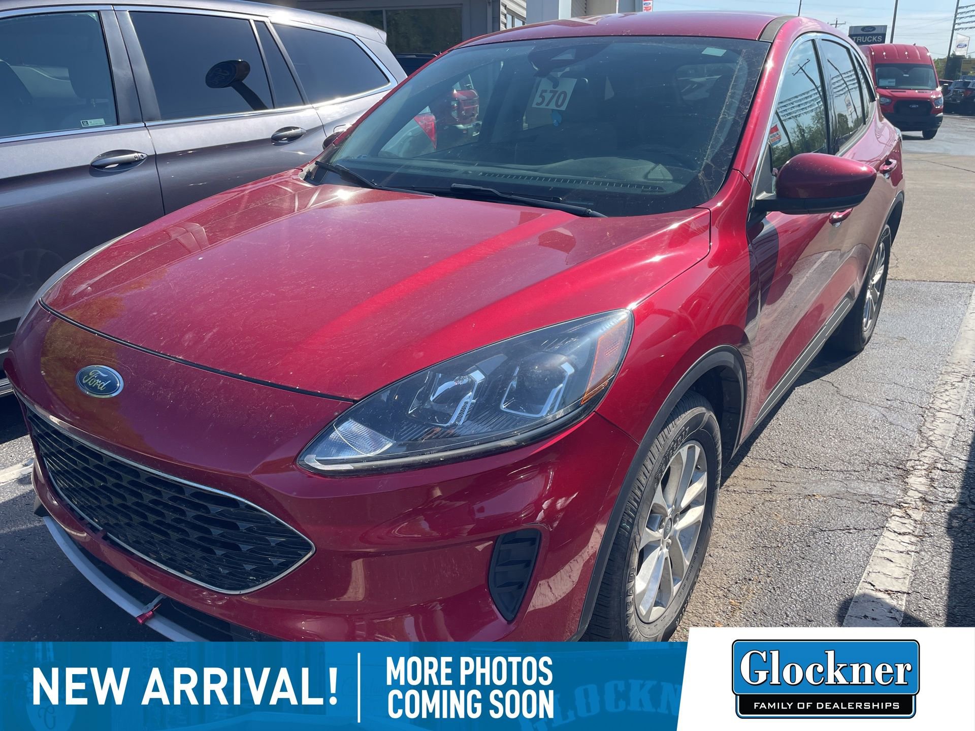 Used 2020 Ford Escape SE image 1