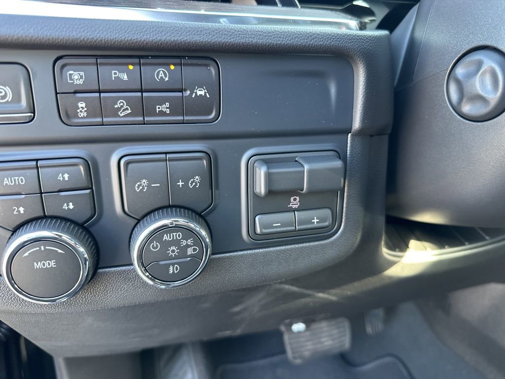 New 2025 Chevrolet Tahoe Premier w/ Sun And Tow Package image 12