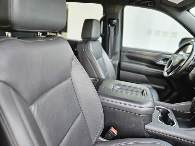 Used 2024 Chevrolet Suburban LT image 14