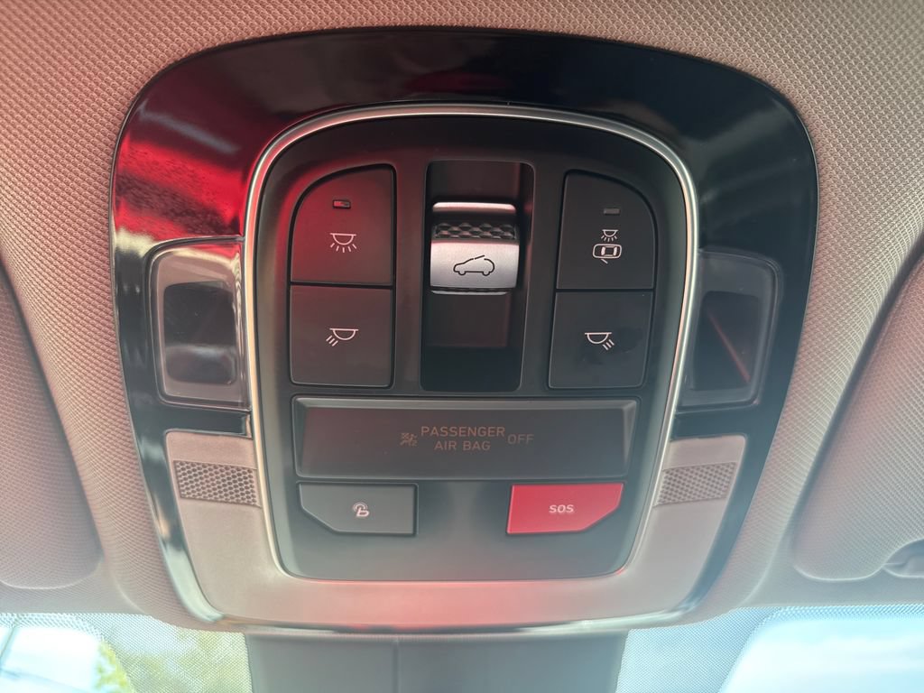 Certified 2023 Hyundai Santa Fe SEL Premium AWD/4WD image 34