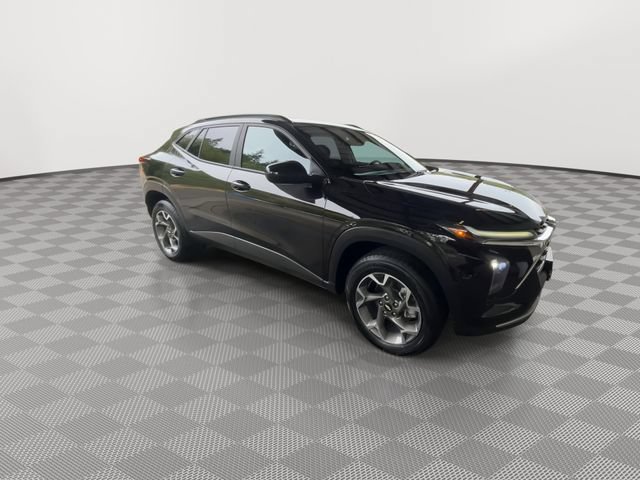 Used 2024 Chevrolet Trax LT FWD image 9