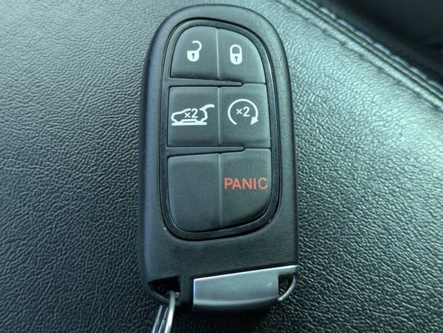 Used 2019 Jeep Cherokee Latitude Plus w/ Comfort/Convenience Group image 34