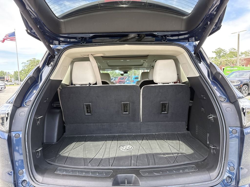 Used 2023 Buick Enclave Avenir w/ Avenir Technology Package FWD image 30