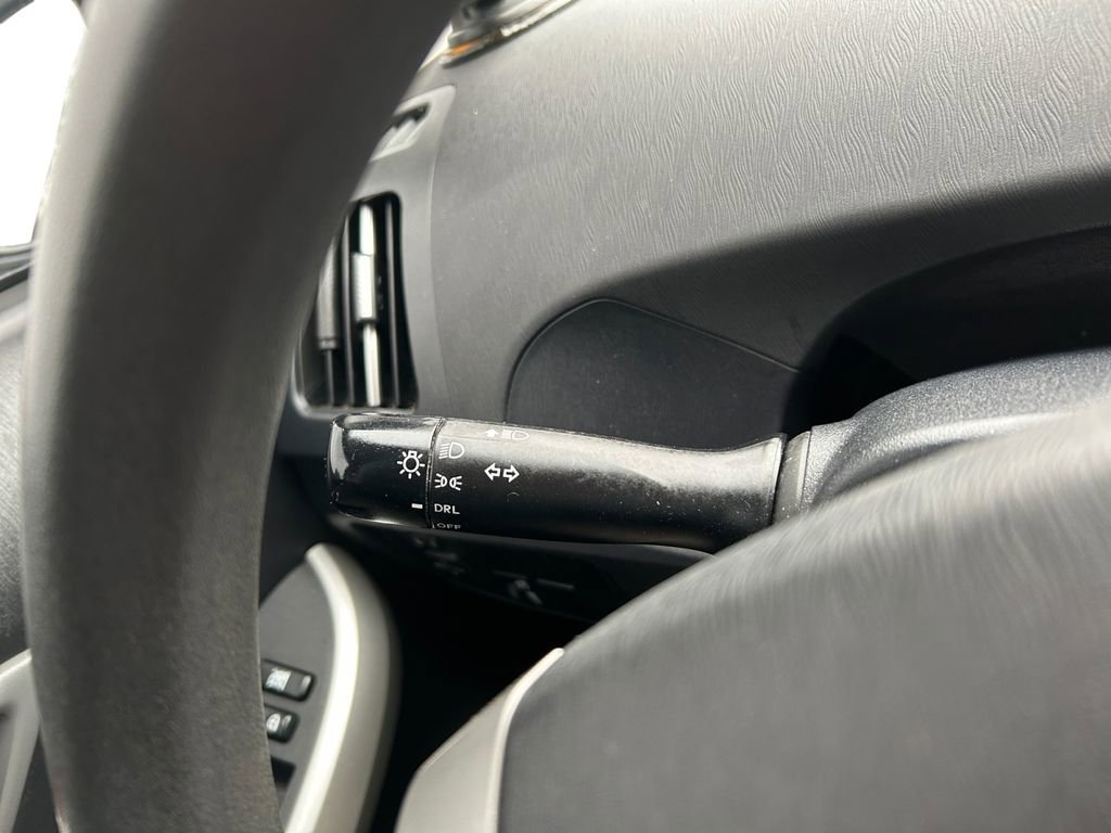 Used 2013 Toyota Prius Three image 22