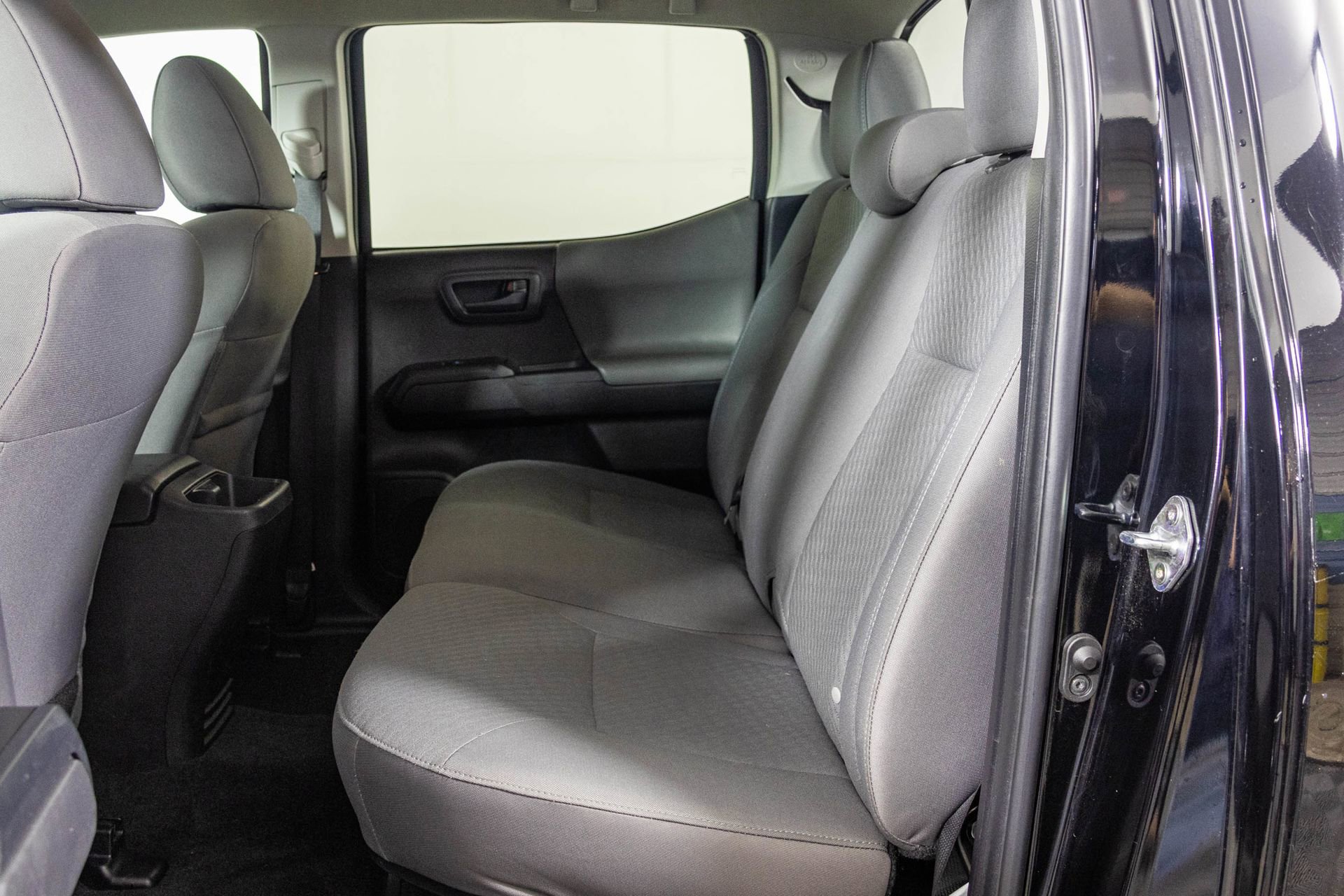 Used 2023 Toyota Tacoma SR AWD/4WD image 36