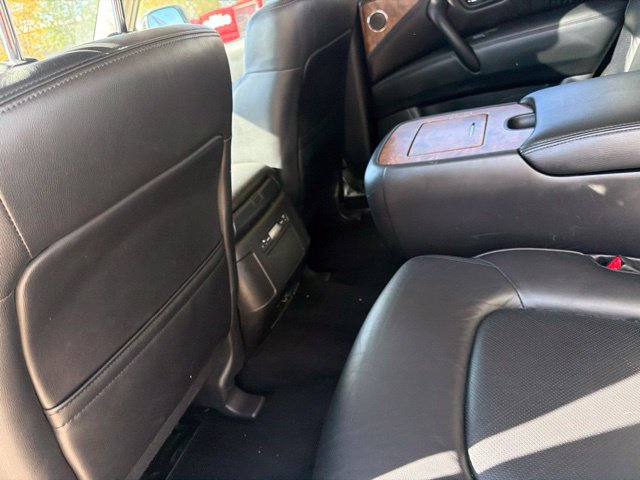 Used 2024 Nissan Armada SL w/ Captain's Chairs Package AWD/4WD image 17