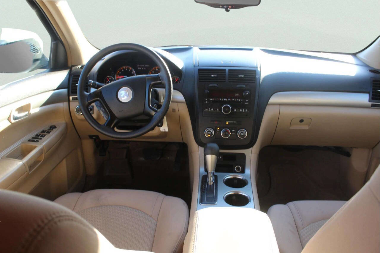 Used 2009 Saturn Outlook XE image 8