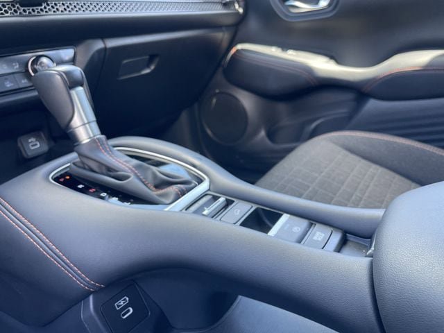 Certified 2025 Honda HR-V Sport image 21