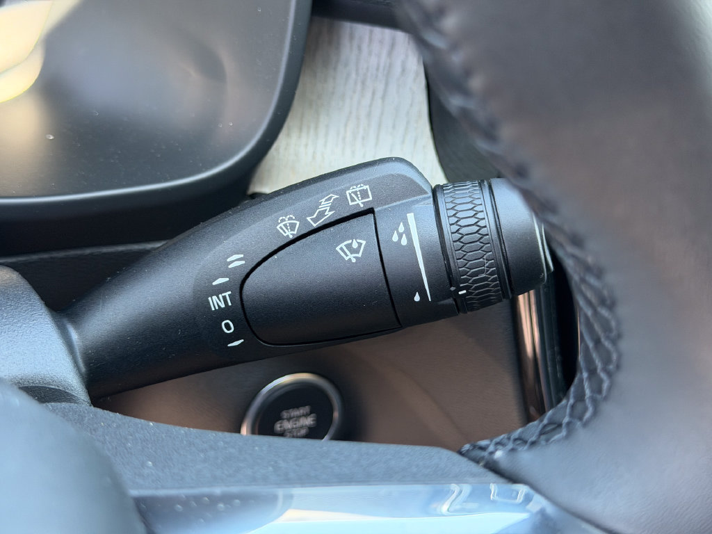 New 2026 Volvo XC40 B5 Core w/ Climate Package AWD/4WD image 29
