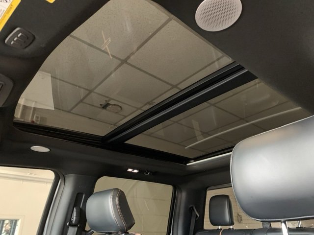 Used 2024 Ford F350 Platinum w/ FX4 Off-Road Package image 20