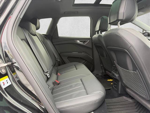 Used 2024 Audi Q4 e-tron Premium Plus AWD/4WD image 15
