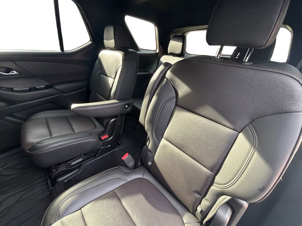 Certified 2023 Chevrolet Traverse High Country w/ LPO, Floor Liner Package image 13