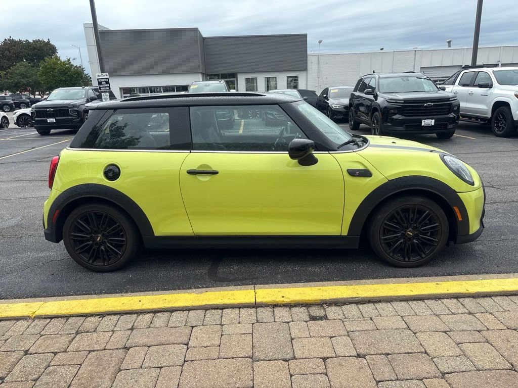 Used 2024 MINI Cooper S FWD image 2