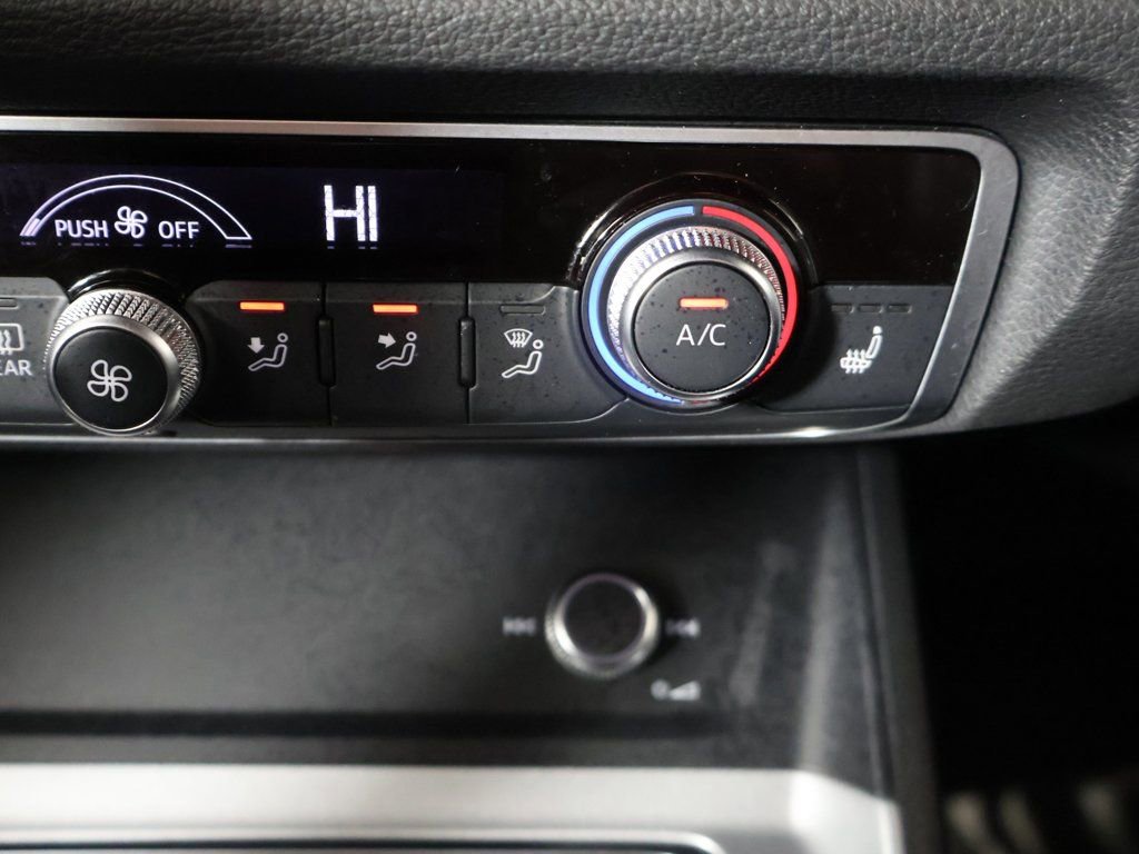 Used 2025 Audi Q3 2.0T Premium image 48