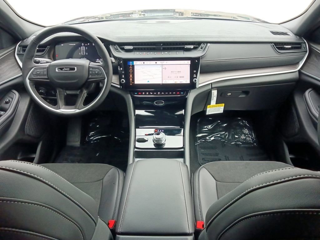 New 2026 Jeep Grand Cherokee Altitude AWD/4WD image 20