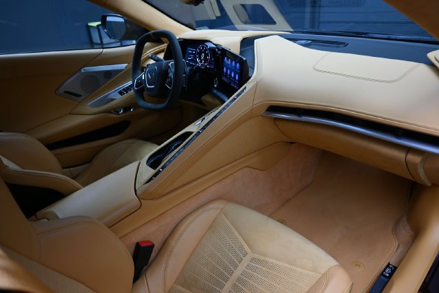 Used 2023 Chevrolet Corvette Stingray Premium Conv w/ Z51 Performance Package RWD image 22