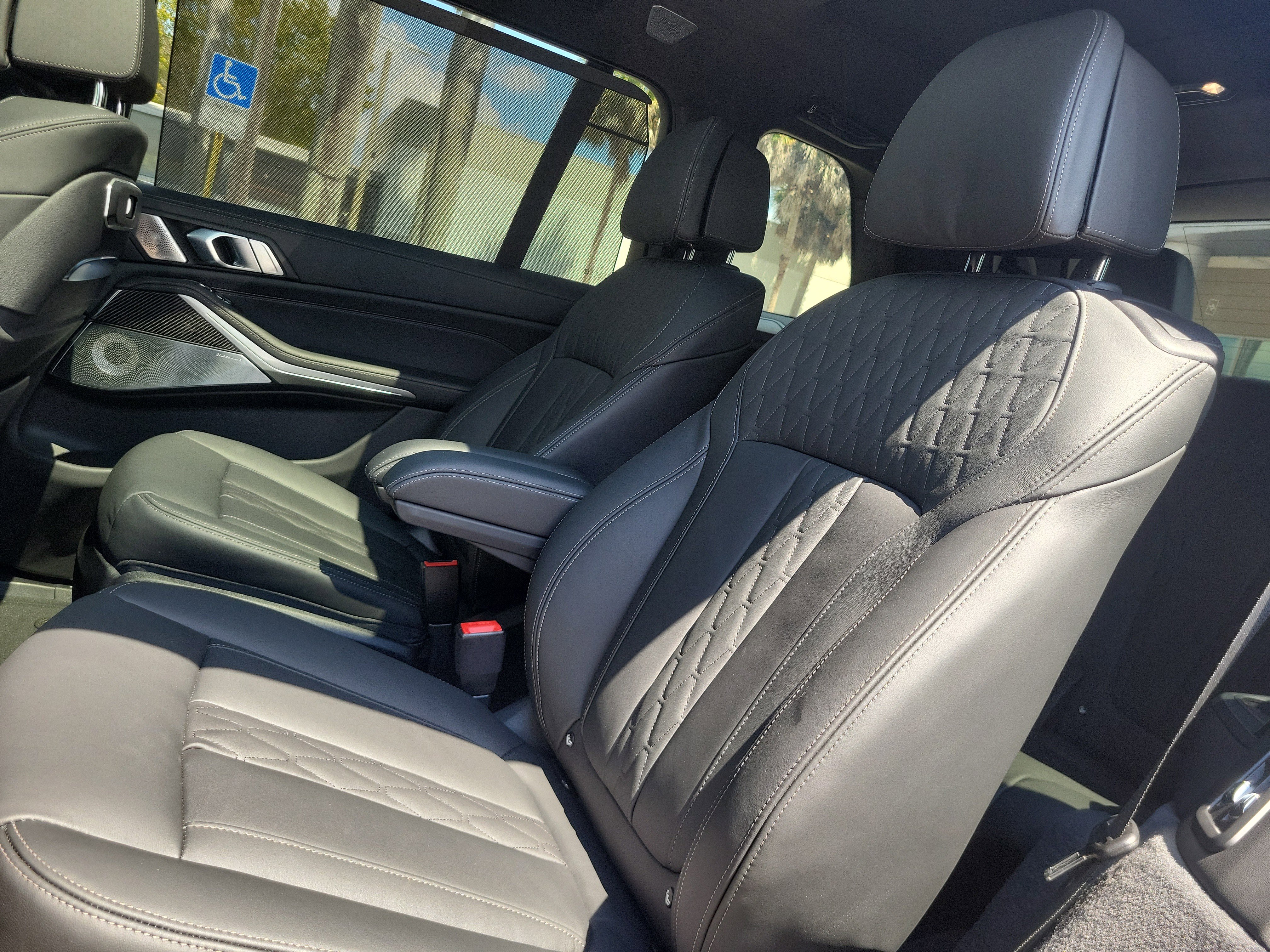 Used 2024 BMW ALPINA XB7 image 13