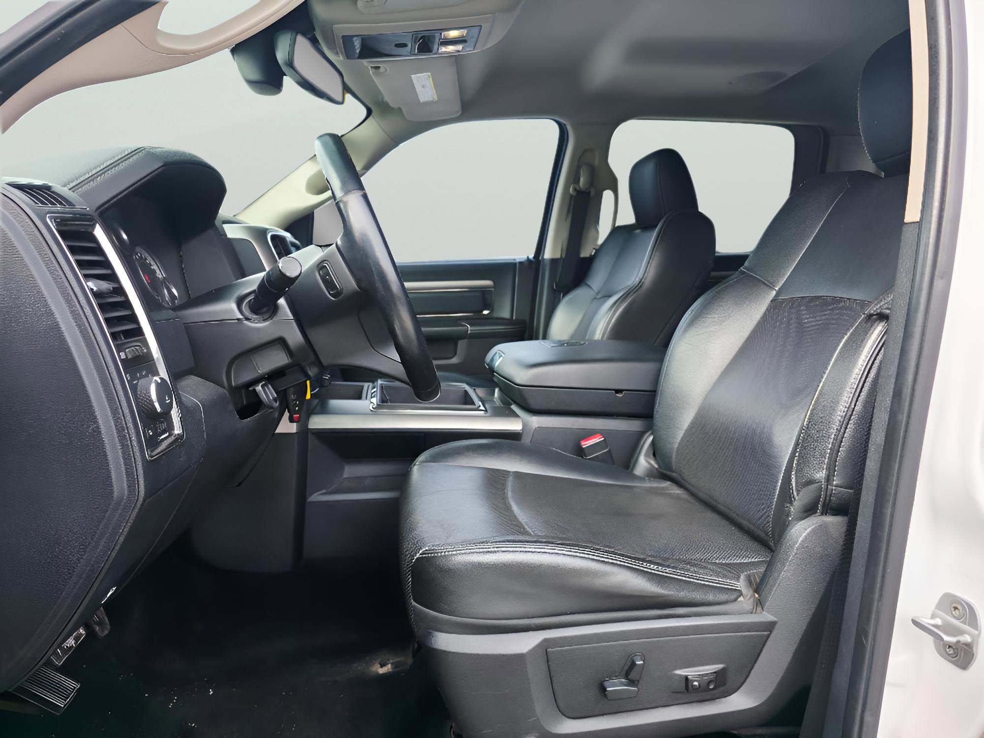Used 2014 RAM 1500 Sport w/ Sport Premium Group AWD/4WD image 36