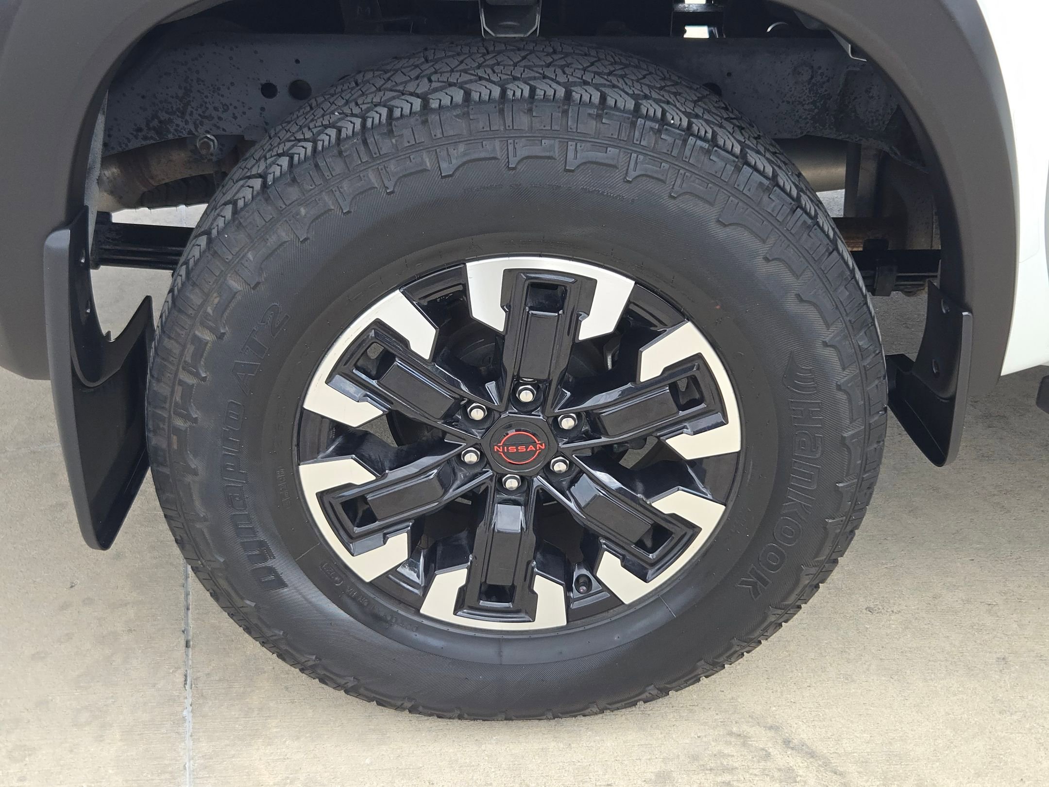 Used 2023 Nissan Frontier PRO-4X w/ Technology Package AWD/4WD image 30