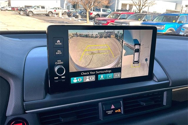 Used 2025 Honda Pilot Black Edition image 18