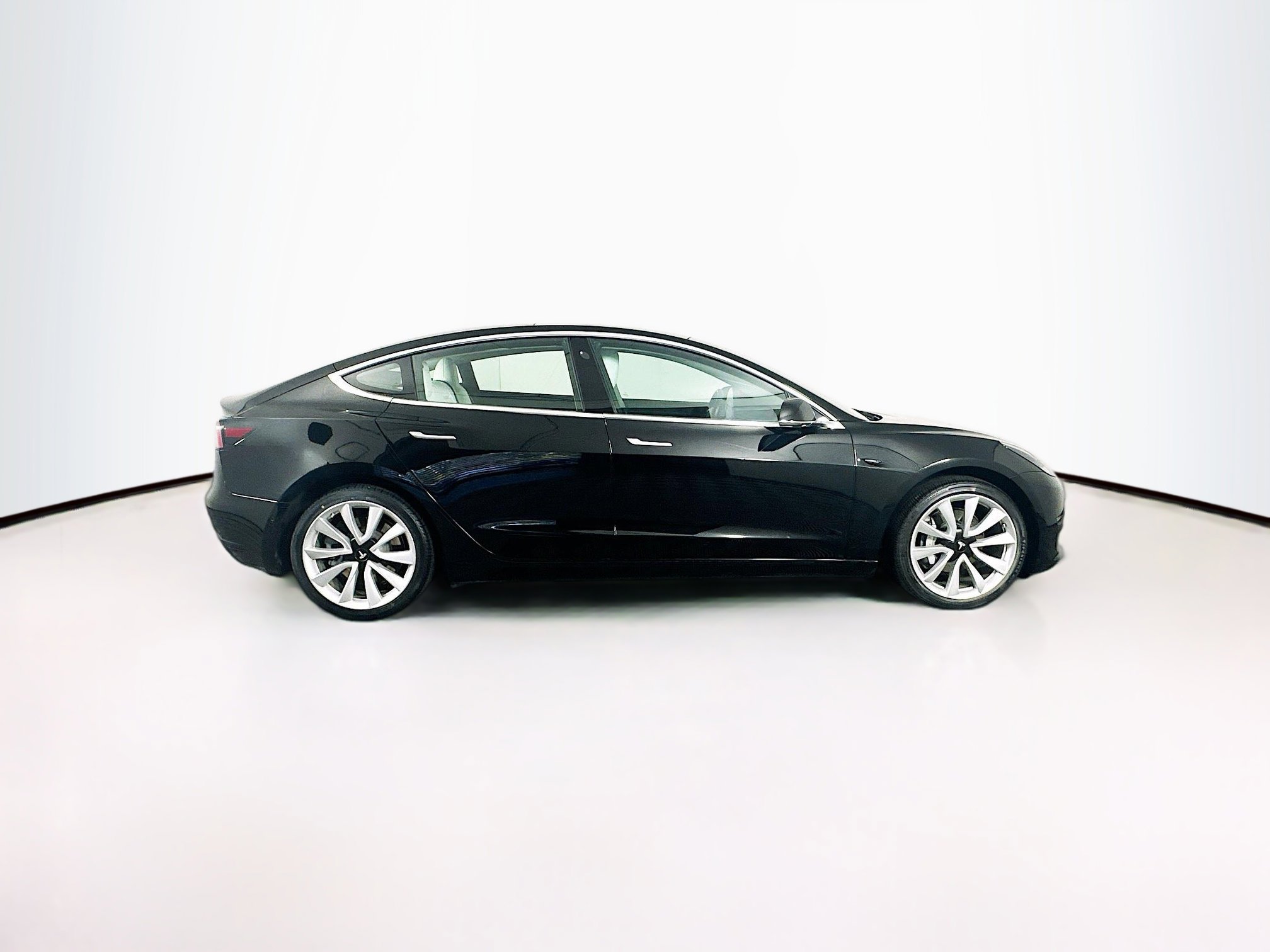 Used 2018 Tesla Model 3 Mid Range image 10