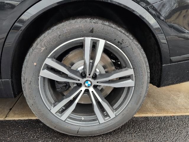 New 2026 BMW X7 M60i image 11