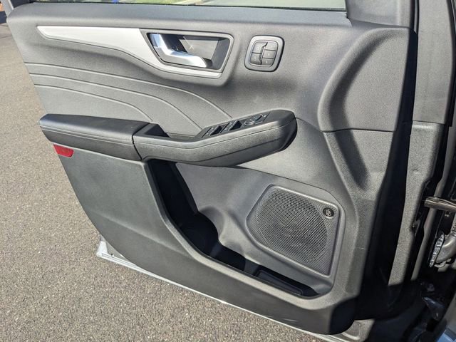 New 2026 Ford Escape SE w/ PHEV Premium Package image 21
