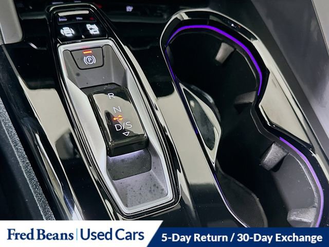 Used 2025 Audi SQ5 Premium Plus w/ Premium Plus Package image 17