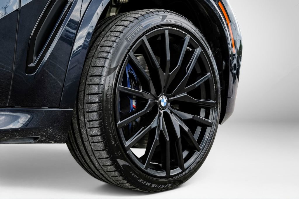 Used 2022 BMW X5 M50i AWD/4WD image 72