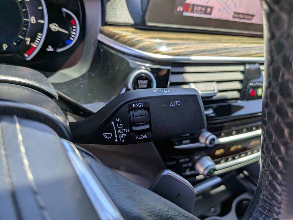 Used 2019 BMW 530i w/ Premium Package RWD image 33