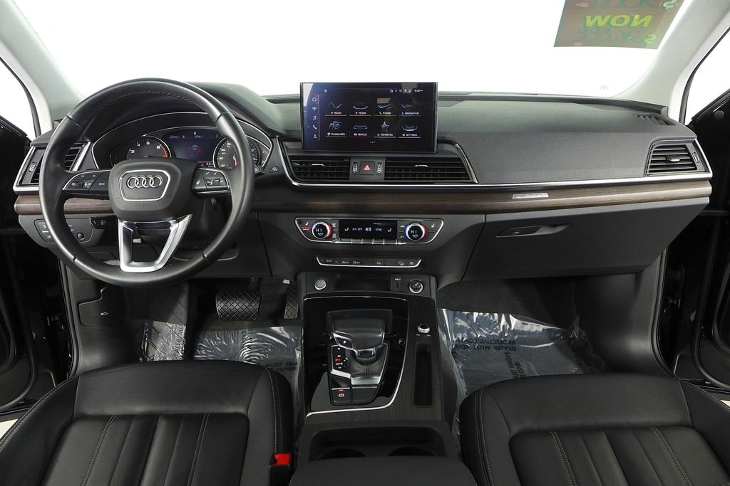 Used 2023 Audi Q5 2.0T Premium w/ Convenience Package image 25