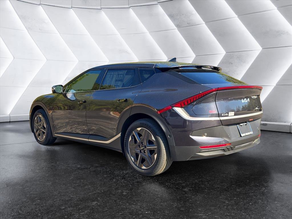New 2025 Kia EV6 Light w/ Light LR Technology Package image 3