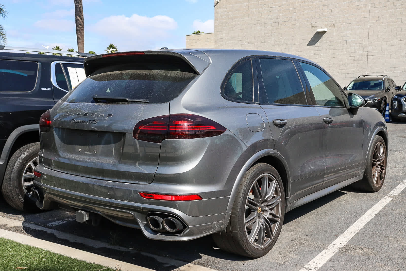Used 2017 Porsche Cayenne GTS AWD/4WD image 6