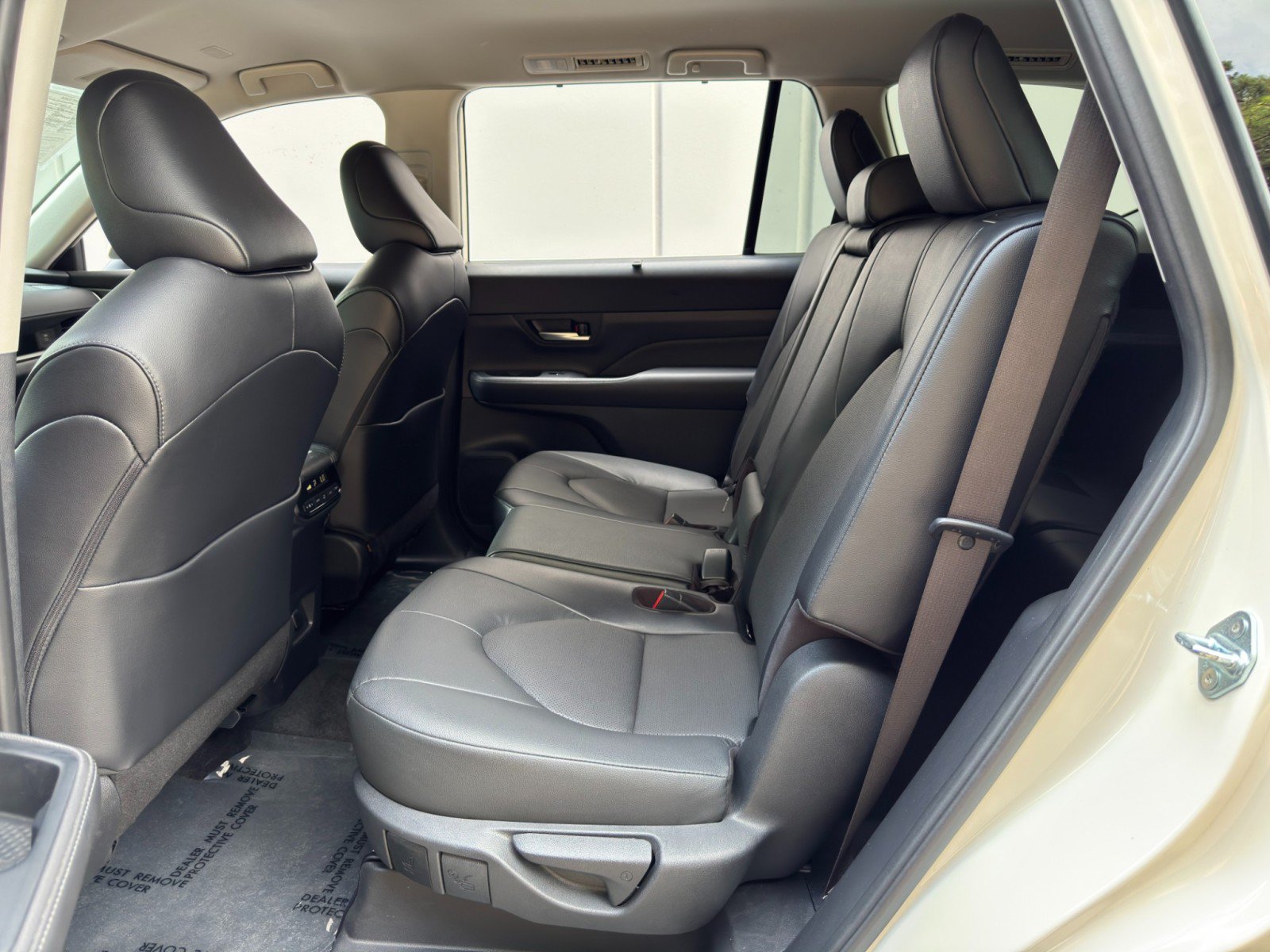 Used 2024 Toyota Grand Highlander AWD image 42