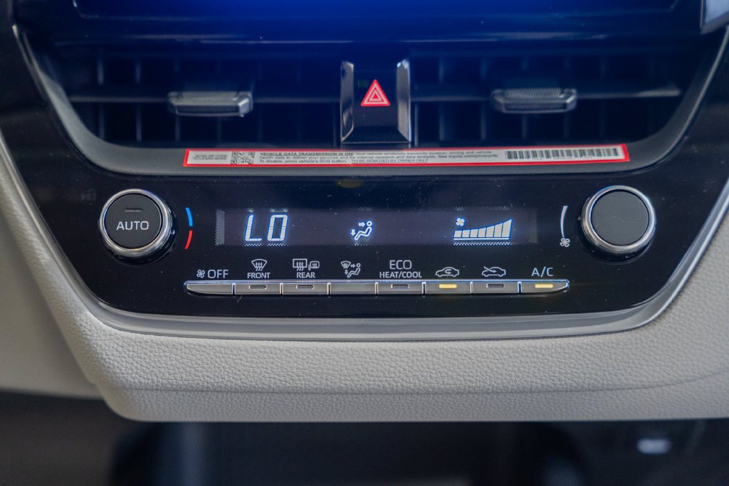 New 2027 Toyota Corolla LE FWD image 19