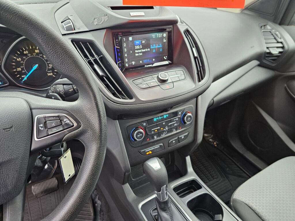 Used 2017 Ford Escape SE w/ Equipment Group 201A image 31