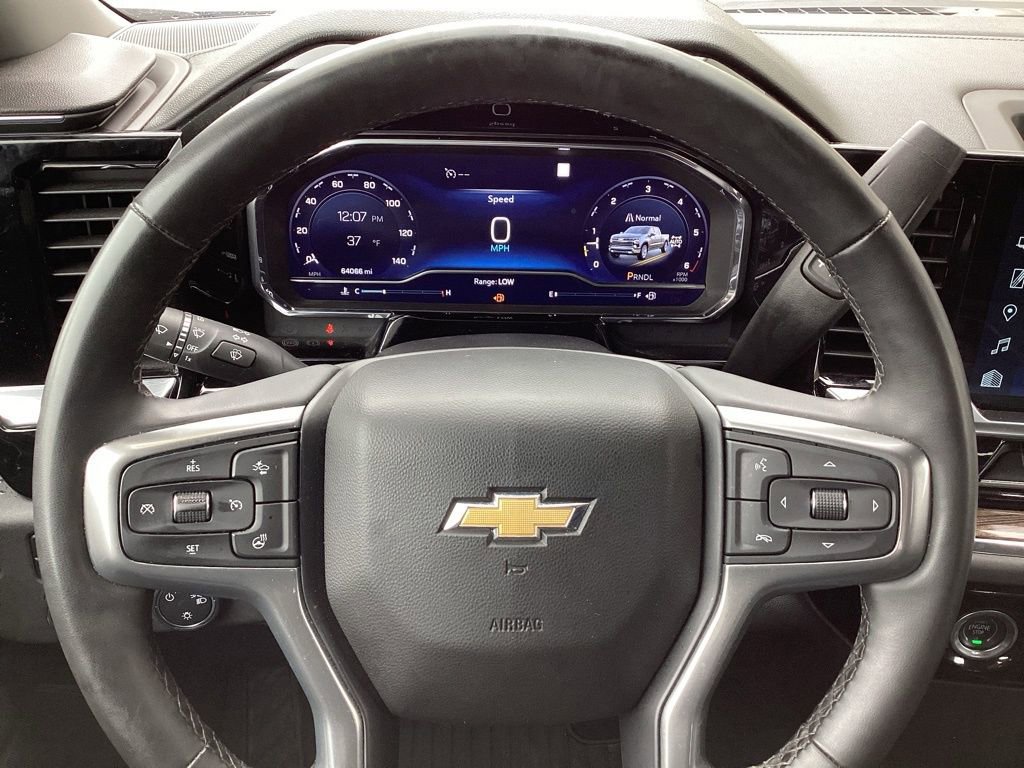 Used 2023 Chevrolet Silverado 1500 LT image 29