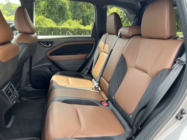 Used 2025 Subaru Forester Touring w/ Popular Package - Touring AWD/4WD image 31