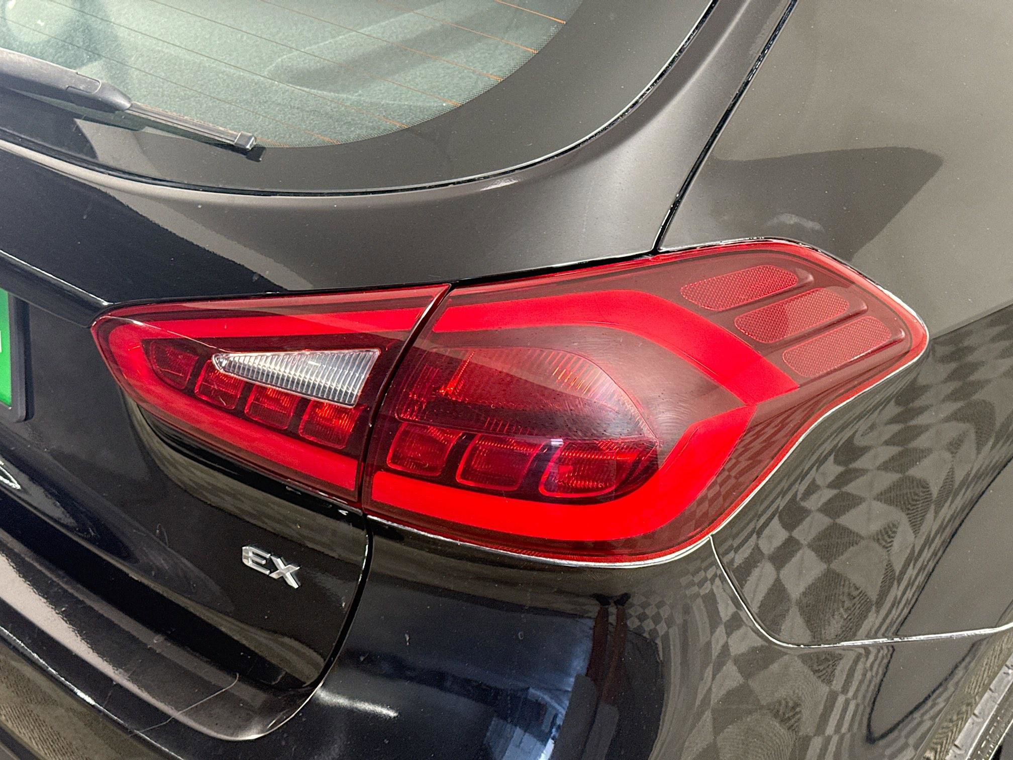 Used 2017 Kia Forte EX image 34