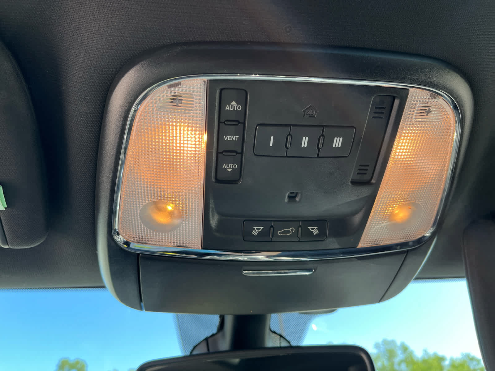 Used 2017 Dodge Durango R/T w/ Trailer Tow Group IV AWD/4WD image 20