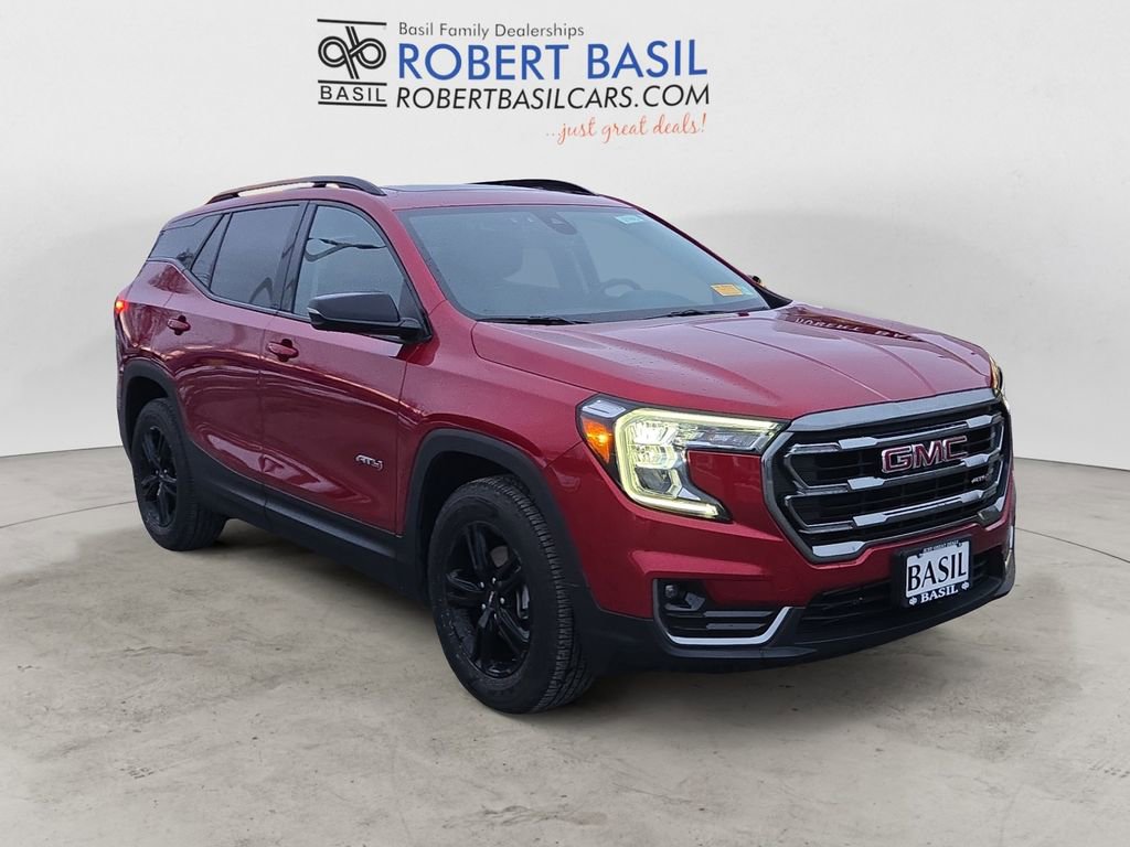 Used 2023 GMC Terrain AT4 image 7