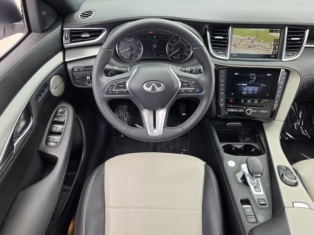 Used 2023 INFINITI QX55 Essential AWD/4WD image 13
