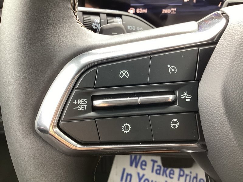 New 2027 Chevrolet Traverse Z71 w/ Enhanced Driving Package AWD/4WD image 31