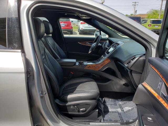 Used 2017 Lincoln MKX Reserve w/ Lincoln MKX Climate Package AWD/4WD image 19