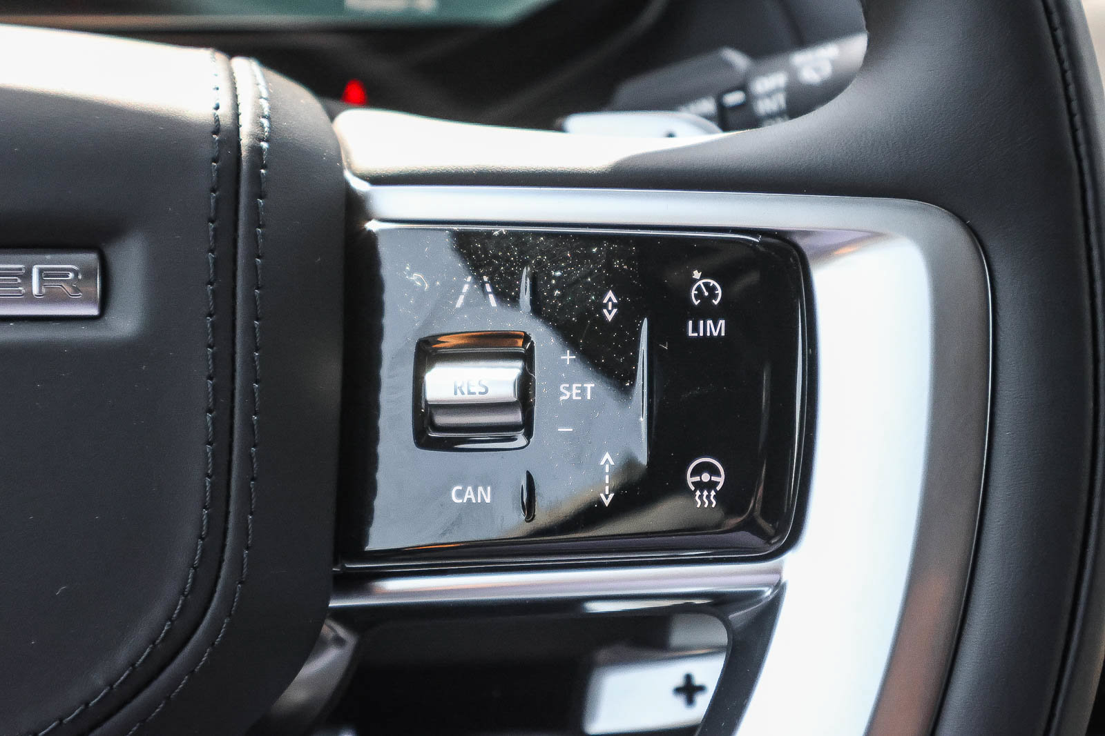 New 2026 Land Rover Range Rover SE AWD/4WD image 28