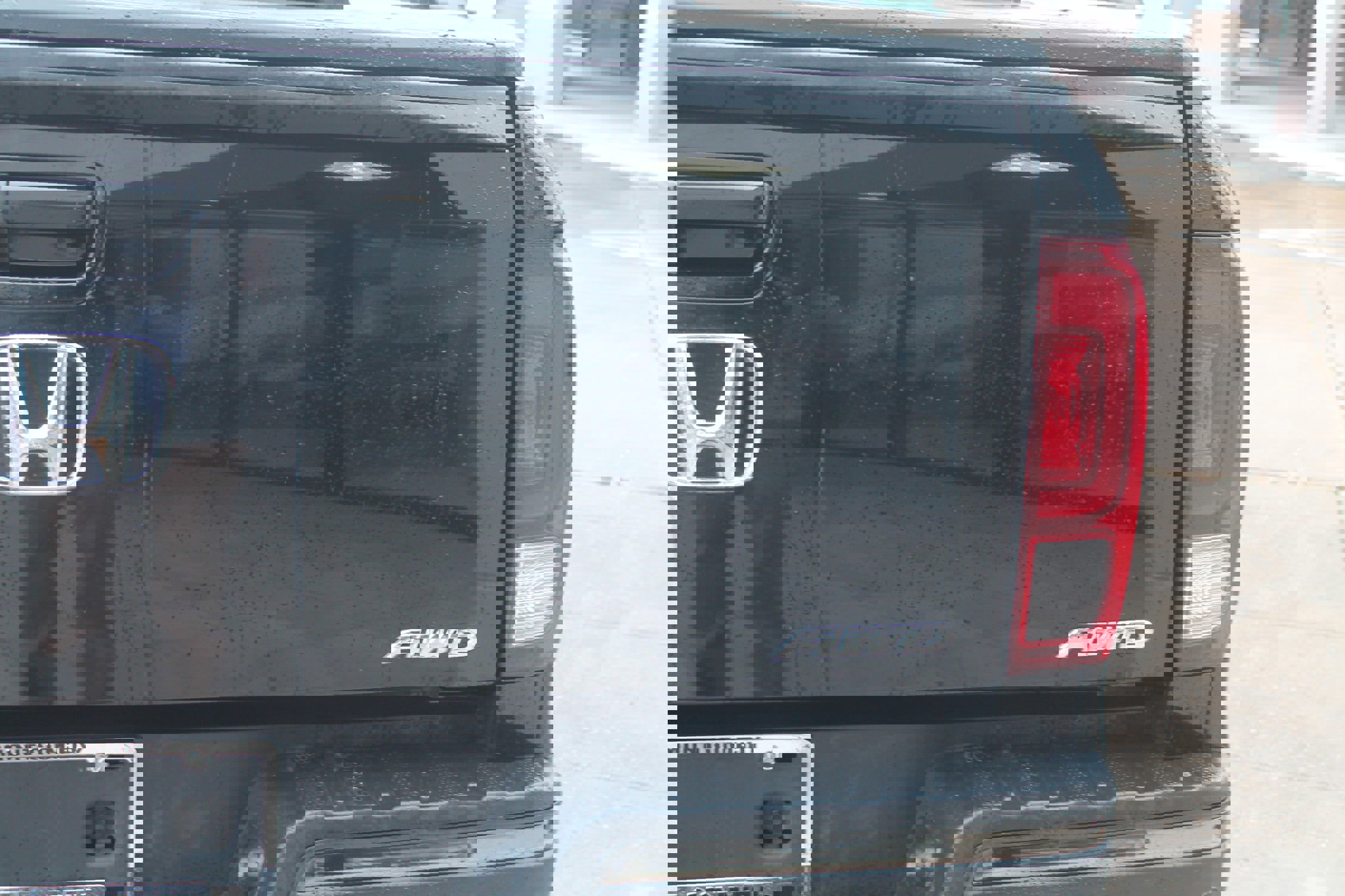 Used 2017 Honda Ridgeline Black Edition image 5