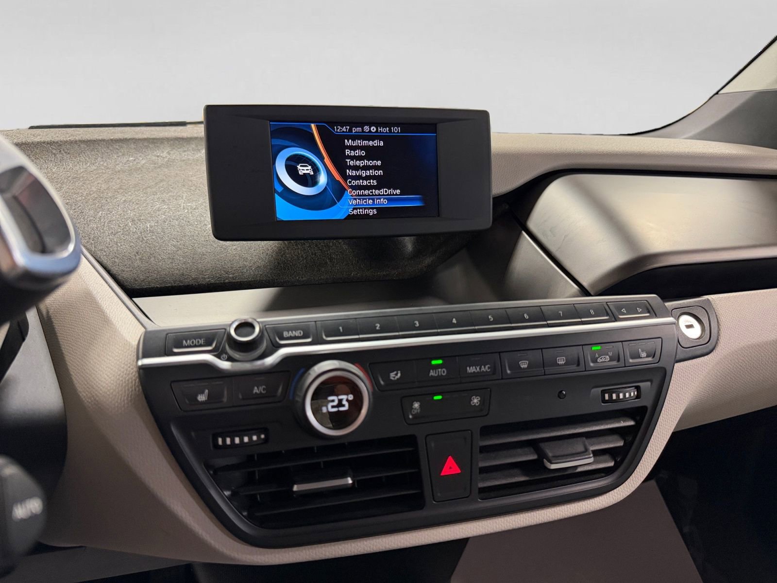 Used 2014 BMW i3 w/ Range Extender RWD image 29