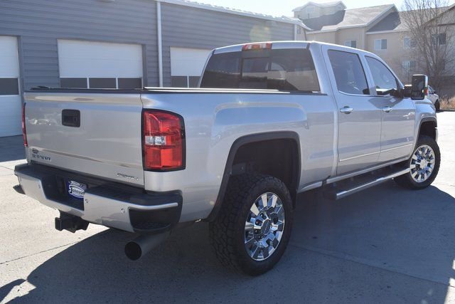 Used 2018 GMC Sierra 2500 Denali w/ Duramax Plus Package image 5