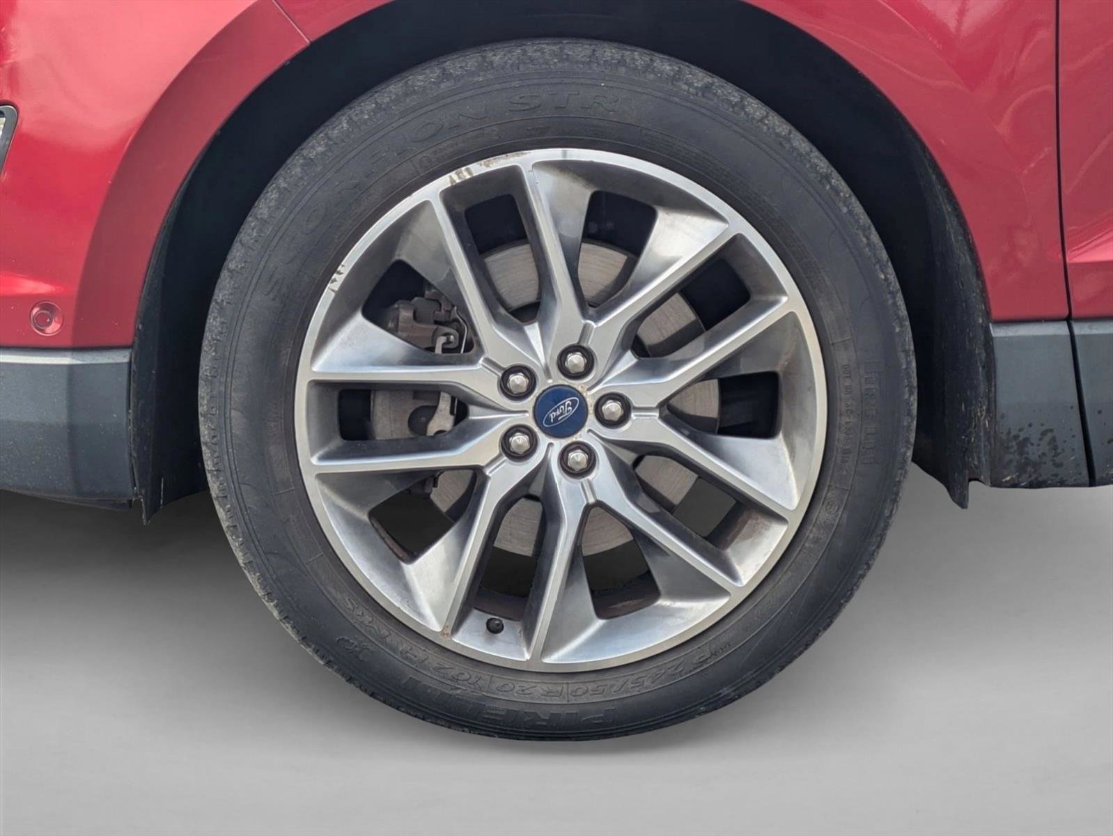 Used 2017 Ford Edge Titanium w/ Equipment Group 302A AWD/4WD image 9